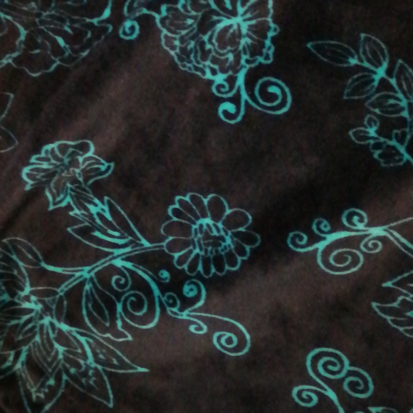 Night gown - Picture 2 of 2